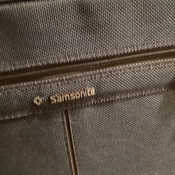 SAMSONITE LUGGAGE